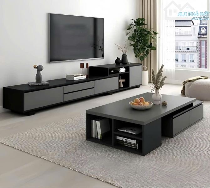 Bán gấp Biệt Thự 2 Tầng, 250m², Hẻm Xe Hơi 7m, Trung Tâm Phú Nhuận! - 1