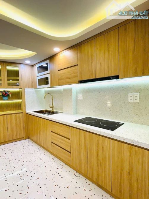 Bán nhà Thịnh Quang 56m2 nhà đẹp oto qua nhà kinh doanh tốt 16 tỷ - 1