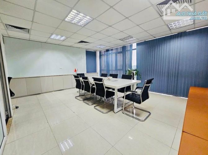 BÁN GẤP, NHÀ MẶT PHỐ KINH DOANH NGUYỄN KHẢ TRẠC, PHÂN LÔ, VỈA HÈ, 60M2, CHỈ 20,9 TỶ. - 1