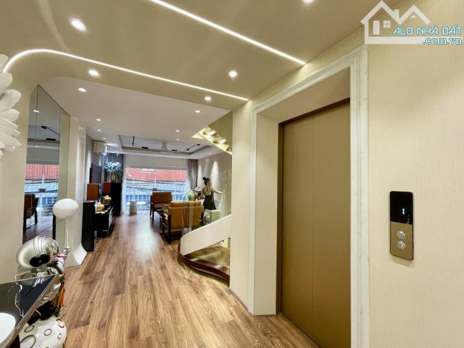 Lô góc Nguyễn Đức Cảnh, Gara Ô tô, Xây mới 7 tầng Thang Máy, dt 61m2, mt 4.4m, Giá 22.9 tỷ - 1