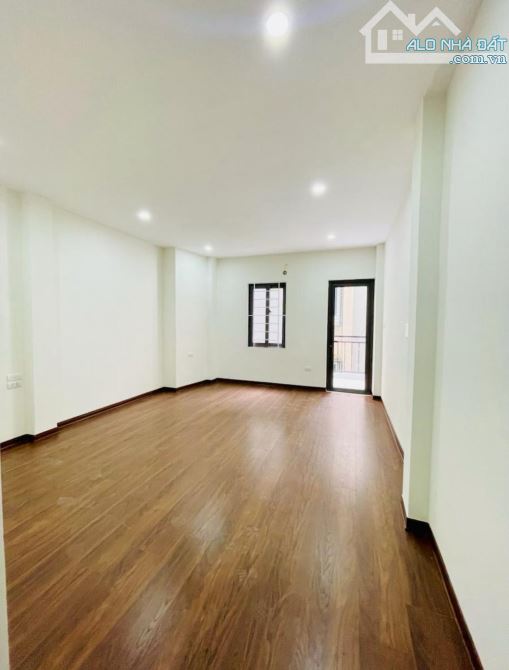 VÕNG THỊ - 54M x 7T THANG MÁY - Ô TÔ DỪNG ĐỖ 24/24 - THỂ DỤC HỒ TÂY VÀI BƯỚC CHÂN - 1
