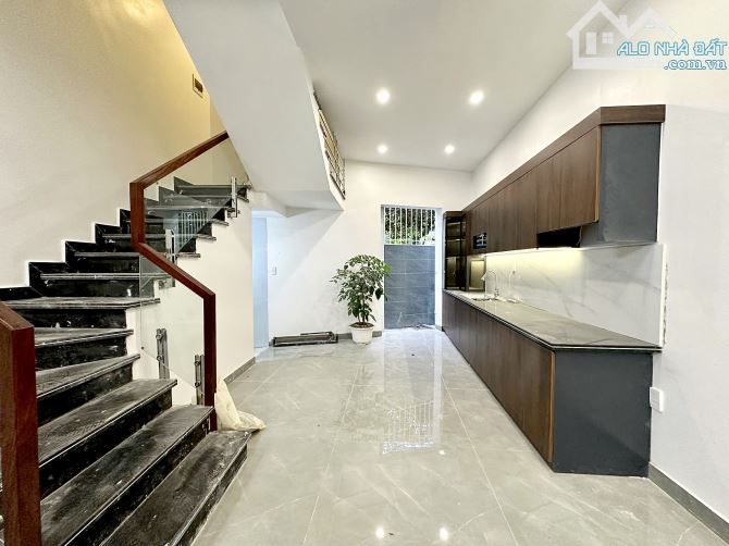 Bán nhà sân cổng phố Đình Đông, Lê Chân, Hải Phòng - 1