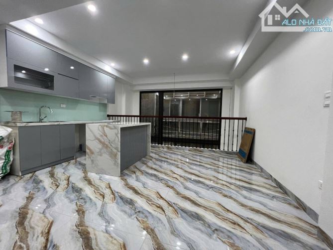 VĂN CAO - 50M x 5T THANG MÁY - 2 MẶT TIỀN - NGÕ THÔNG - ĐI Ô TÔ XEM NHÀ - Ô TÔ ĐỖ 24/24 - 1