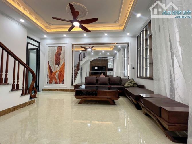 Bán nhà riêng tại trung tâm cầu giấy - ô tô vài bước chân - căn nở hậu - 1