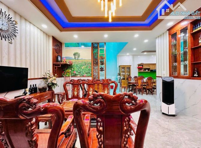 NHÀ NGỘP 3 tầng HXH Nguyễn Văn Lượng ngang 6.2m 120m2 gần siêu thị Lotte chỉ 11.6 tỷ. - 1