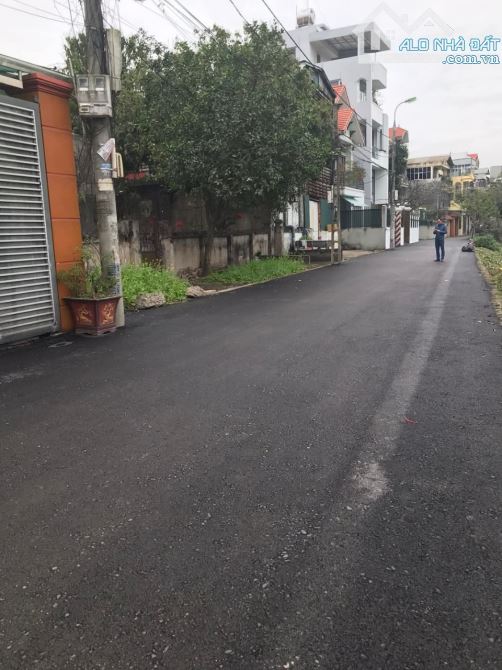 Bán gấp mảnh đất Duyên Thái ô tô ,phân lô ngõ thông giá 10.1 tỷ - 1
