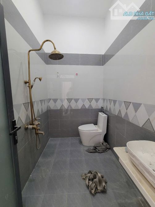 nhà 60m2 3ty750 TL 1 trệt 2 lầu, đúc 3 tấm,trục chính KDC, p.Bình Chuẩn - 12