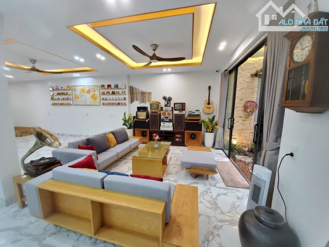 Nhà đẹp như resort – Vị trí trung tâm – Giá không tưởng tại TP Thái Bình - 13