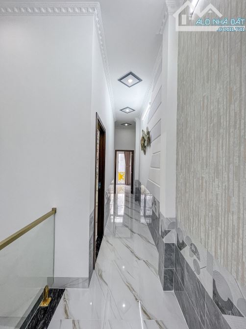 NHÀ MẶT TIỀN TÔ VĨNH DIỆN GẦN BV NHI VÀ ĐH FPT - 13