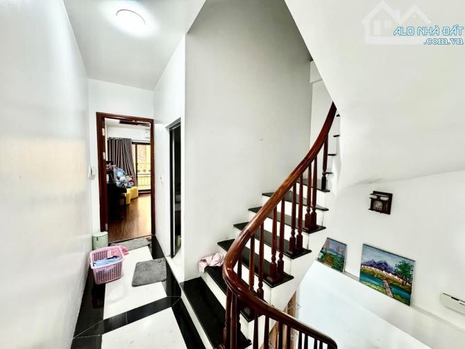 Nhà đẹp Minh Khai, ngõ thông nông 3m, ra Phố 60m, kdoanh, full đồ, 45m2. Giá 11 tỷ - 13