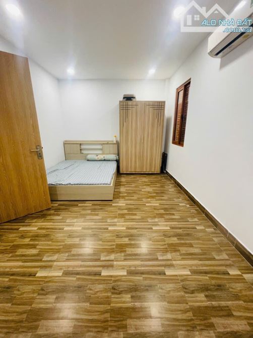Biệt thự siêu khan hiếm ngay Cộng Hòa Q.Tân Bình - 10x16m - 4 tầng - giá hơn 26 tỷ. - 2