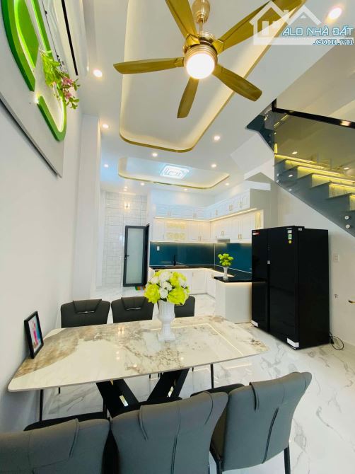 Bán nhà đẹp 4 tầng,xe hơi ngủ trong nhà .Huỳnh Tấn Phát,Nhà Bè.Giá 6.8 tỷ. - 2