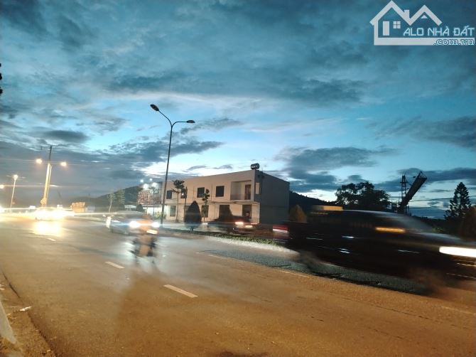 Nhà MT Trường Sơn, dt 260m2, full đất ở, nhỉnh 6 tỷ - 2