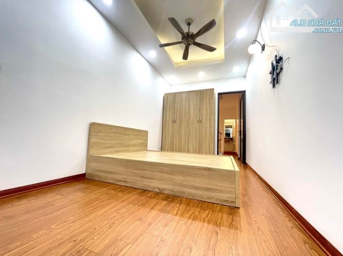 🔥🔥VÀI BƯỚC RA ĐẾN PHỐ - 4 TẦNG ĐẸP LUNG LINH - HÀNG HIẾM HÀO NAM TT ĐỐNG ĐA  ■.Thiết kế: - 2