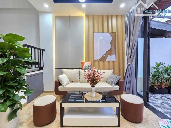 🏡Nhà 3 tầng, 3 mê kiệt 561 Hoàng Diệu. Kiệt 3 m đối diện Chợ Mới, cách đường 60m - 2