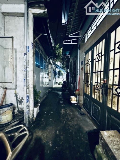 Nhà nhỏ , hạnh phúc to, bán căn nhà cho gđ TC nhỏ ngay P15 giá chỉ 3,57 tỷ - 2
