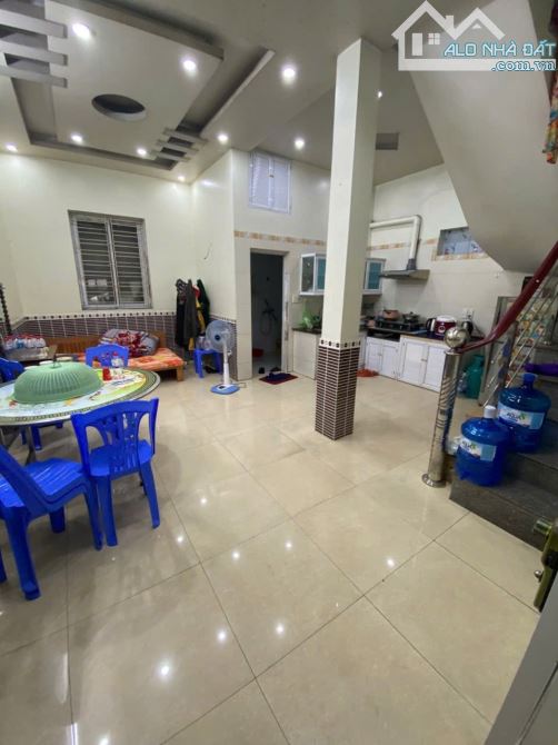 Bán nhà 3 tầng mặt đường Đình Vũ - Đối Diện Cảng 128 Hải Quân - 2