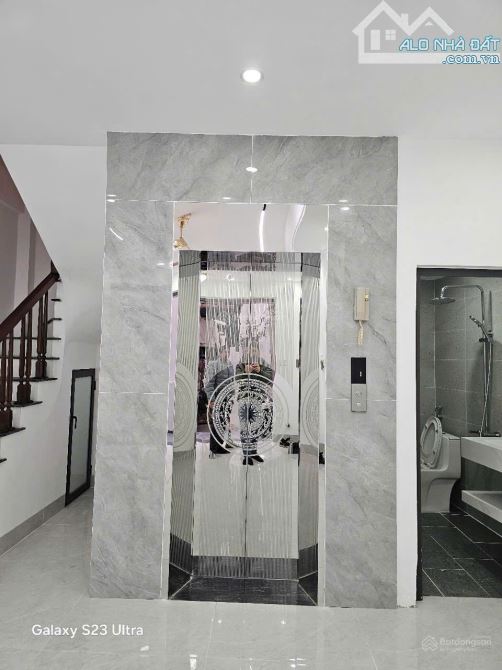 Duy nhất 1 căn Xuân La có thang máy gần ô tô 2p ra Hồ Tây 40m*6T đủ nội thất mới ở luôn - 2