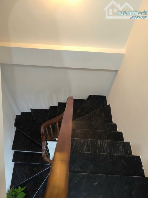 🌈TRUNG TÂM  NGỌC THUỴ - LONG BIÊN-  NHÀ MỚI 5 tầng x 48m2- CÁCH OTO 100m - GẦN CÔNG VIÊN, - 2