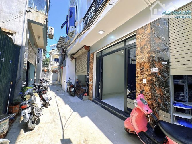BÁN NHÀ PHAN TRỌNG TUỆ . TAM HIỆP . NHÀ ĐẸP MỚI . 40 M . 5 TÀNG . MT 3,5 M . GIÁ 6,5 TỶ - 2