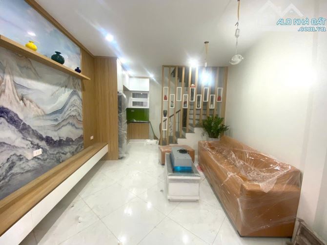 BÁN NHÀ KDT ĐẠI KIM - NGUYỄN CẢNH DỊ - VỈA HÈ - 3 Ô TÔ TRÁNH - 54M - GIÁ 17.6 TỶ - 2