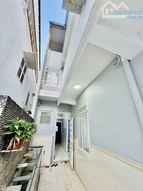 Bán nhà Lê Quang định bình Thạnh - 7x12m - 3 tầng - 7,8 tỷ - 2
