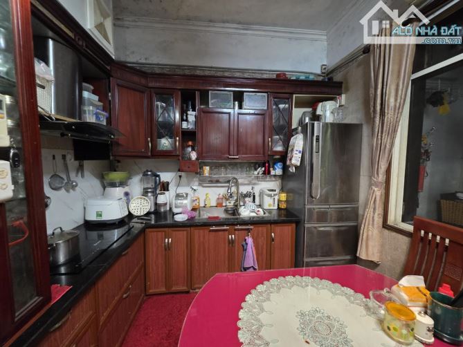 Bán Nhà 60M2 x 4 Tầng.. Gần Ô tô.. Ngõ thông,SĐCC.. giá 10,8 tỷ - 2