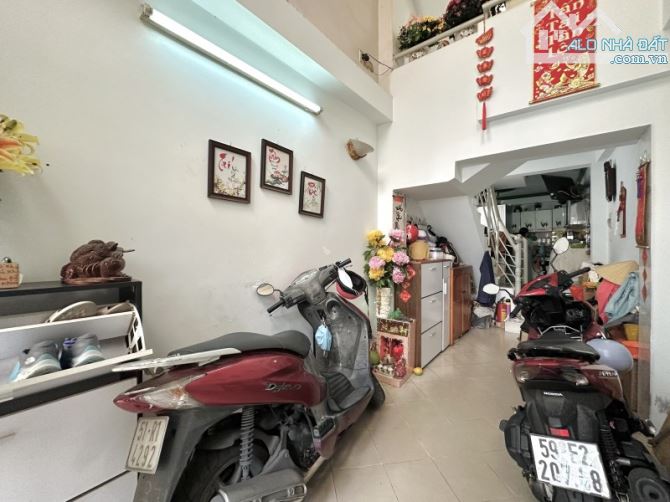 🏡 BÁN NHÀ 4 TẦNG – HUỲNH VĂN BÁNH, P11, PHÚ NHUẬN – 6PN –  5.4 TỶ - 2