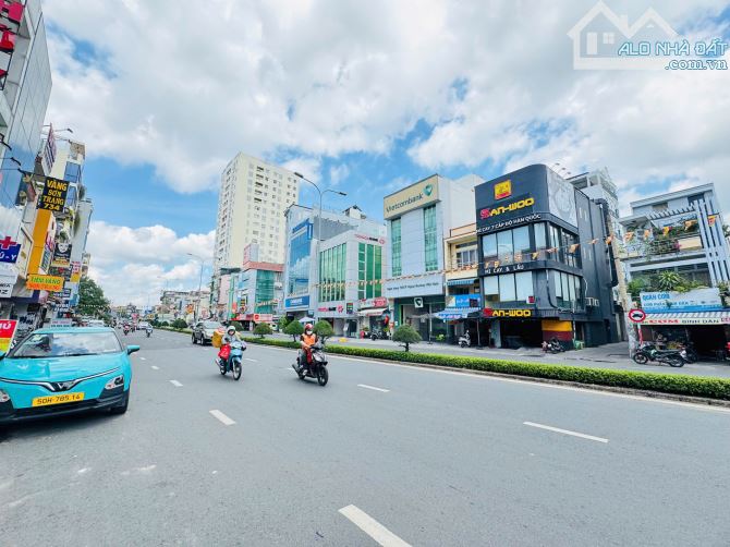 Bán Nhà Hai Bà Trưng, Phường 8, Quận 3. 5,2mx22m. Công Nhận 106m2. Giá 31,5 Tỷ - 2