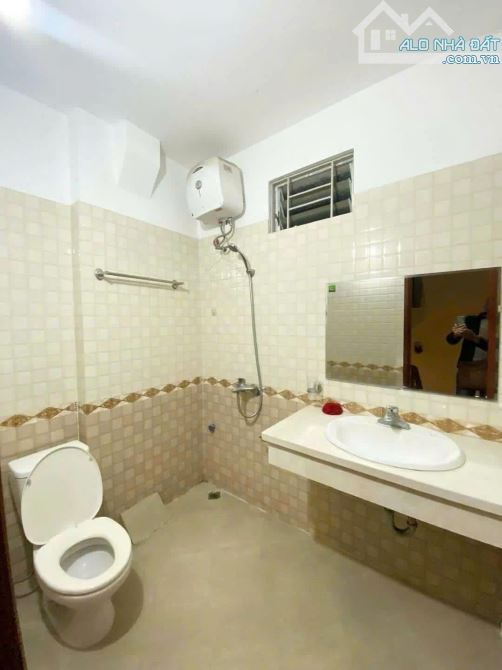 BÁN NHÀ HAI BÀ TRƯNG, DT 40M x 5 TẦNG, NHỈNH 7 TỶ, VỊ TRÍ SIÊU ĐẸP - 2