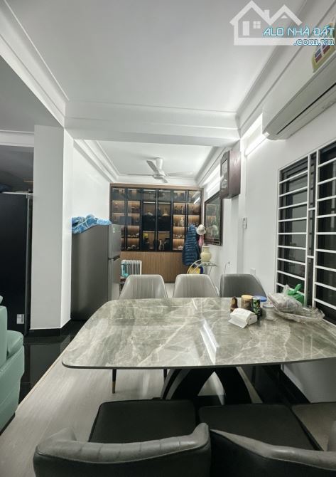 Bán nhà đẹp phố Lương Yên 53m2, mặt tiền 7m, cách phố 20m, ngõ thông, giá nhỉnh 12 tỷ - 2