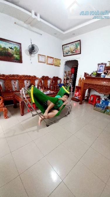 Bán nhà Huỳnh Tấn phát , 95m2, chính chủ 1 đời, hẻm xe hơi, nhỉnh 5tỷ - 2