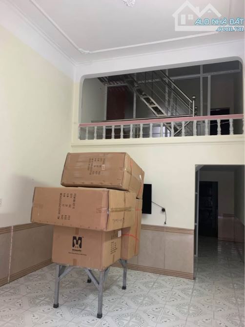 BÁN NHÀ 2.5 TẦNG MẶT ĐƯỜNG LÊ NGỌC HÂN - 2