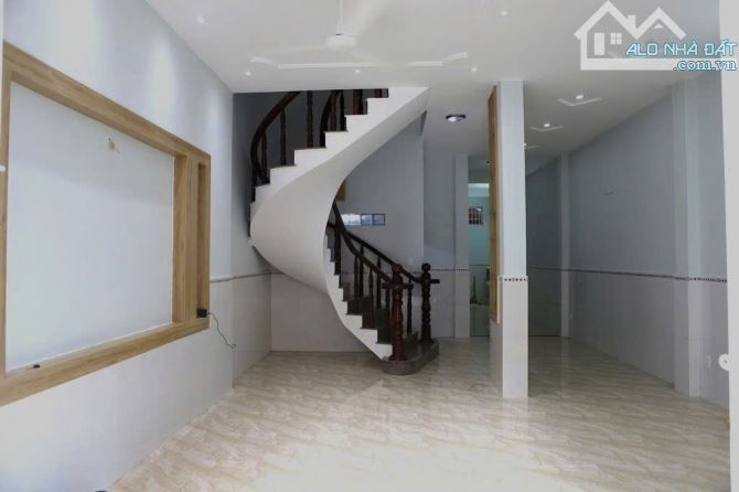 HXH, DT khủng 5.5x20m, trệt 2 lầu ST, đường Số 5, P17 Gò Vấp, giá tốt - 2
