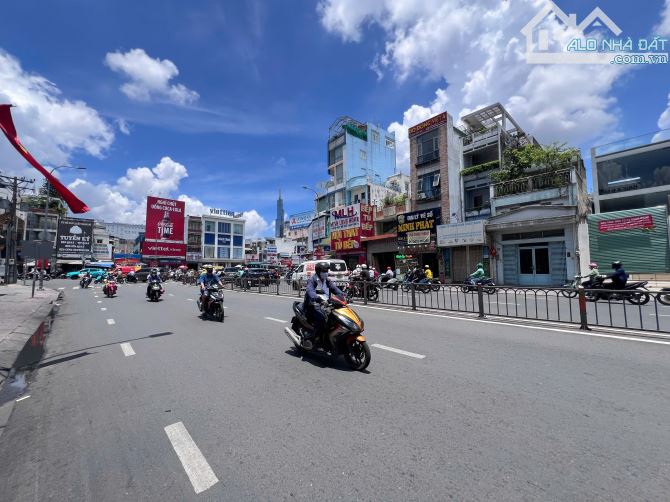 Mặt tiền Trần Quang Khải-Trần Nhật Duật, Q.1. DT:5x23m. Vuông. 1 hầm 5 tầng. Giá:37 tỷ - 2