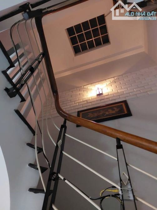 CẦN BÁN SIÊU PHẨM 2 MẶT KIỆT 3 TẦNG TIỂU LA,HẢI CHÂU CÁCH ĐƯỜNG CHÍNH 15M - 2
