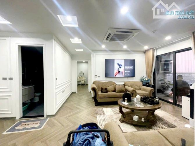 Bán cắt lỗ căn 122m2 - 3PN - CC Tây Hà Tower- 19 Tố Hữu- Full đồ - Có sổ đỏ - Nhỉnh 8 tỷ - 2
