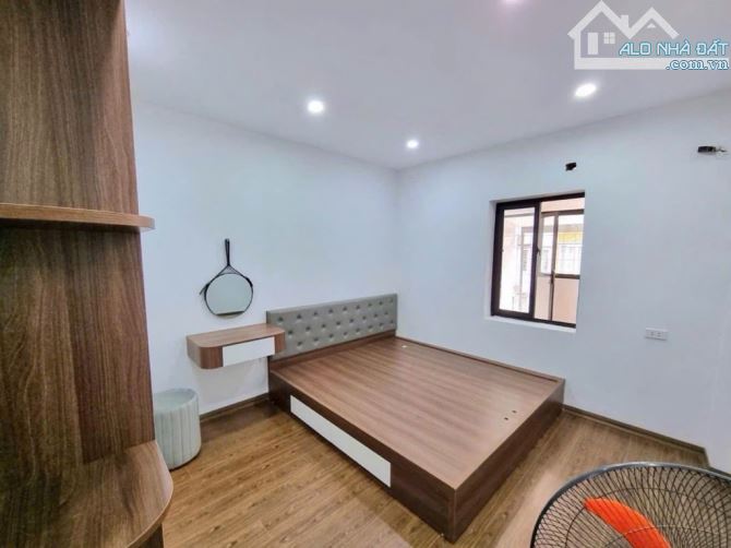 Chỉ 8.6 TỶ - Sở hữu ngay nhà mặt phố Hoàng Công Chất - 92M², 3T, kinh doanh đỉnh, GARA - 2