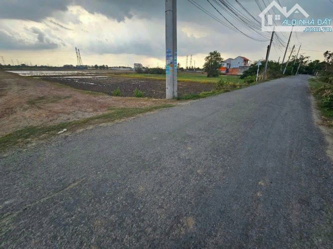 Bán đất thị trấn Đức Hoà giá rẻ, sổ hồng riêng, đường lớn, 4x18m 780 triệu - 2