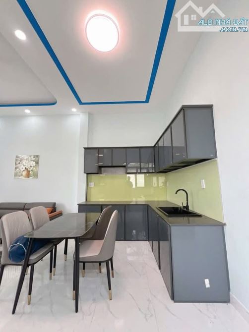 🏡 CƠ HỘI VÀNG - NHÀ LÔ GÓC ĐẲNG CẤP TẠI MỄ TRÌ, NAM TỪ LIÊM - CHỈ 28 TỶ  🌟 5 Tầng - 2