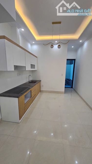Bán nhà 3 tầng 50m2 Hoàng Công Khanh, Lãm Hà, Kiến An.  Giá 1,65 tỷ - 2