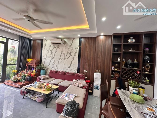 Siêu phẩm nhà 2,5 tầng Tôn Đức Thắng, Sở Dầu, Hồng Bàng, Hải Phòng giá 7,8 tỷ - 2