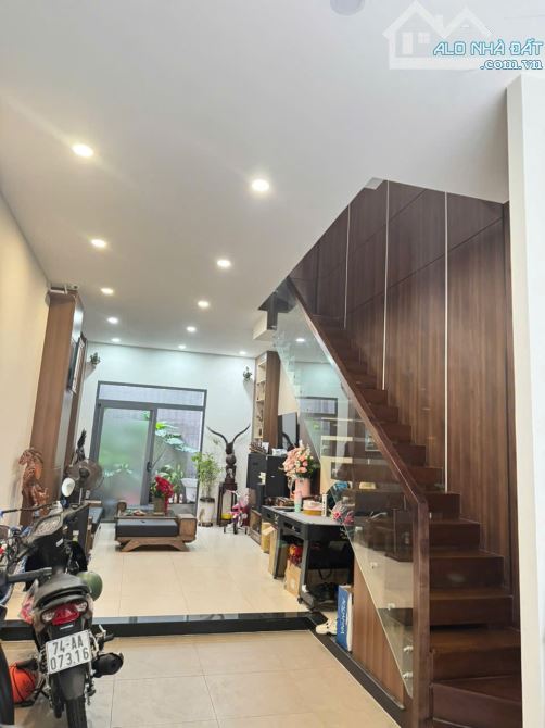 Khu Vip 196 Vườn Lài  - Nhà mới nội thất sang trọng - (4mx13.5m) - 4,5 tấm - 2