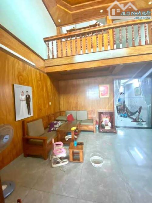 Q12 - NHÀ MẶT TIỀN ĐƯỜNG –NỘI THẤT ỐP TOÀN GỖ ĐỎ-  NGANG 5M ĐẸP NỞ HẬU TÀI LỘC 5.4M - 7 Tỷ - 2