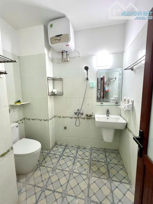 CHÍNH CHỦ GỬI BÁN NHÀ MẶT NGÕ PHỐ ĐỘI CẤN DT 25/30M2, Mt 5,2M, 5 Tầng, Giá 7,25 tỷ - 2