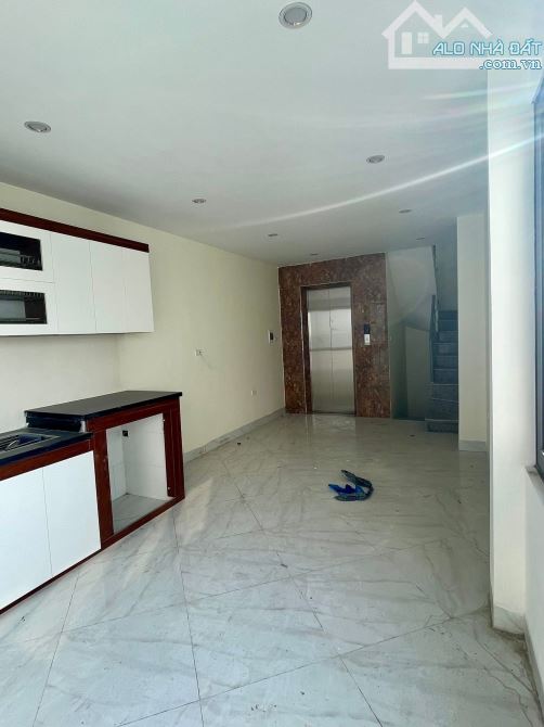 Tứ Hiệp - Thanh Trì 35/37m x 6 tầng, mặt tiền 3.9m, giá 7.4 tỷ thương lượng - 2