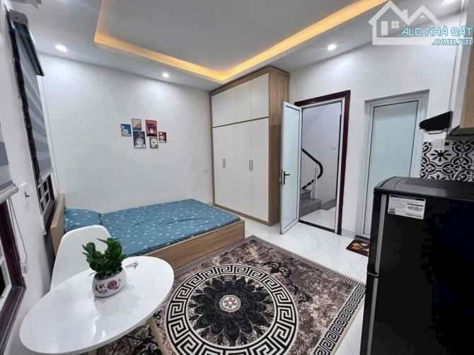 Tòa CHDV Xã Đàn 18 phòng, DT 1.2 tỷ/năm, cách ô tô 15m, nhà mới, 2 mặt thoáng, gần phố,70m - 2