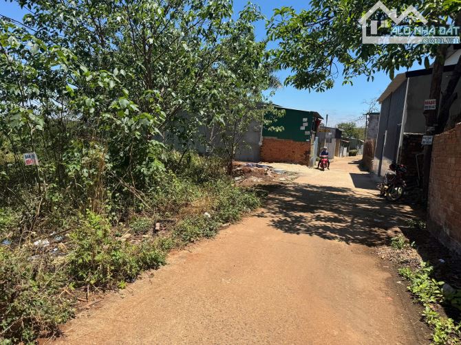 Đất hẻm Hà Huy Tập - Tân Lợi sau trường mầm non Vành Khuyên - 2