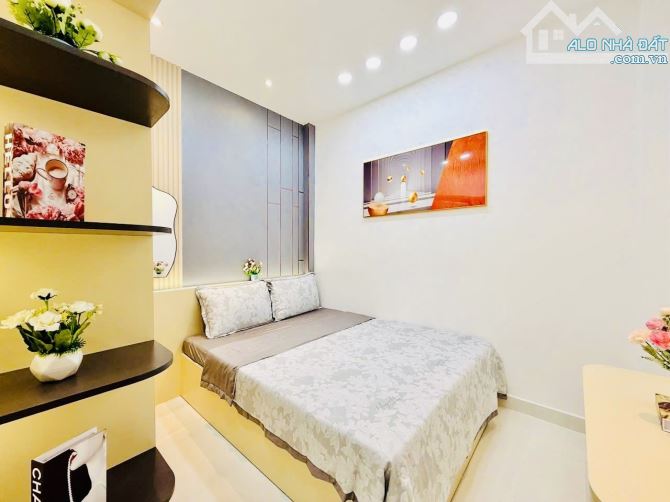 BÁN NHÀ ĐẸP NGANG 5M GẦN CÔNG VIÊN LÀNG HOA – HẺM 1 TRỤC – CHỈ 3 TỶ 9 síu - 2