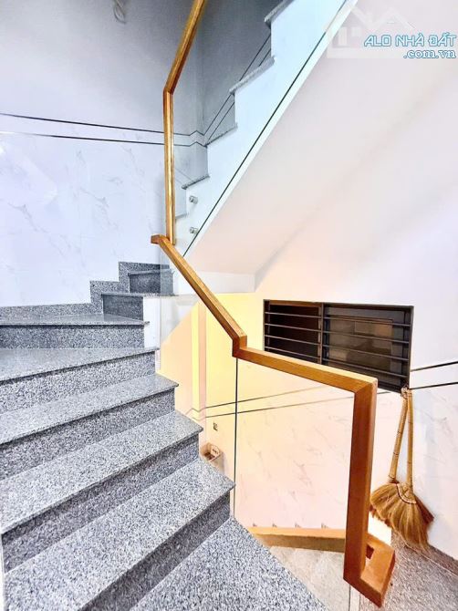 Cần bán nhà khu Phan Xích Long P7 Phú Nhuận 4 tầng BTCT 37m2 nhỉnh 6 tỷ - 2